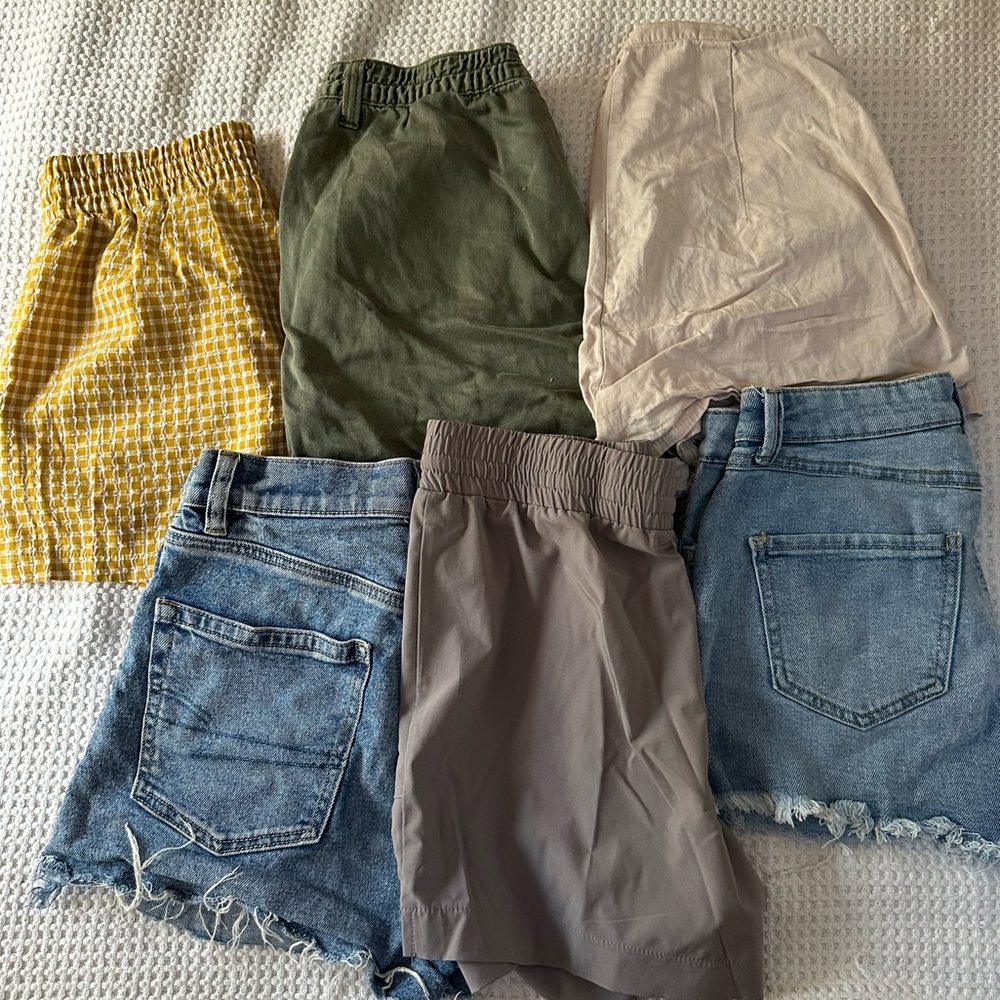 Lot of sz 2 shorts